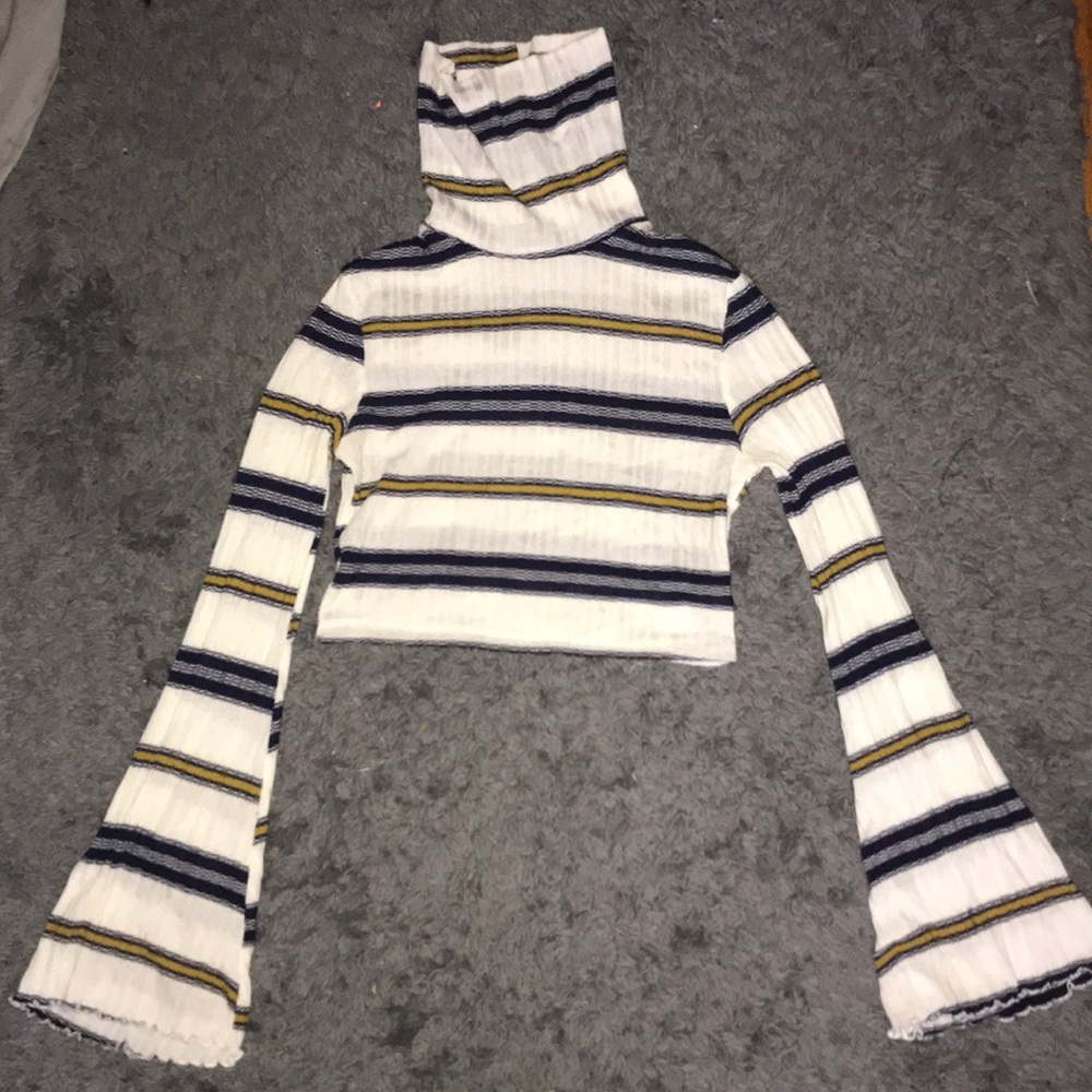 Fashion Nova crop top